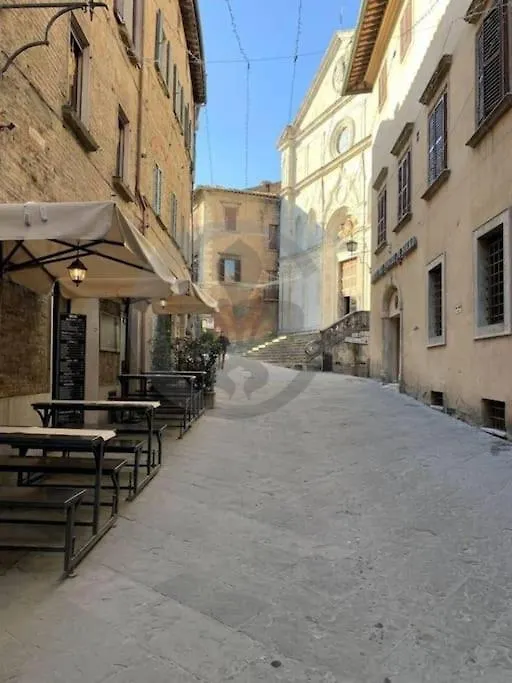 Appartamento La Finestra Sul Corso Montepulciano Stazione 0*,  Italia